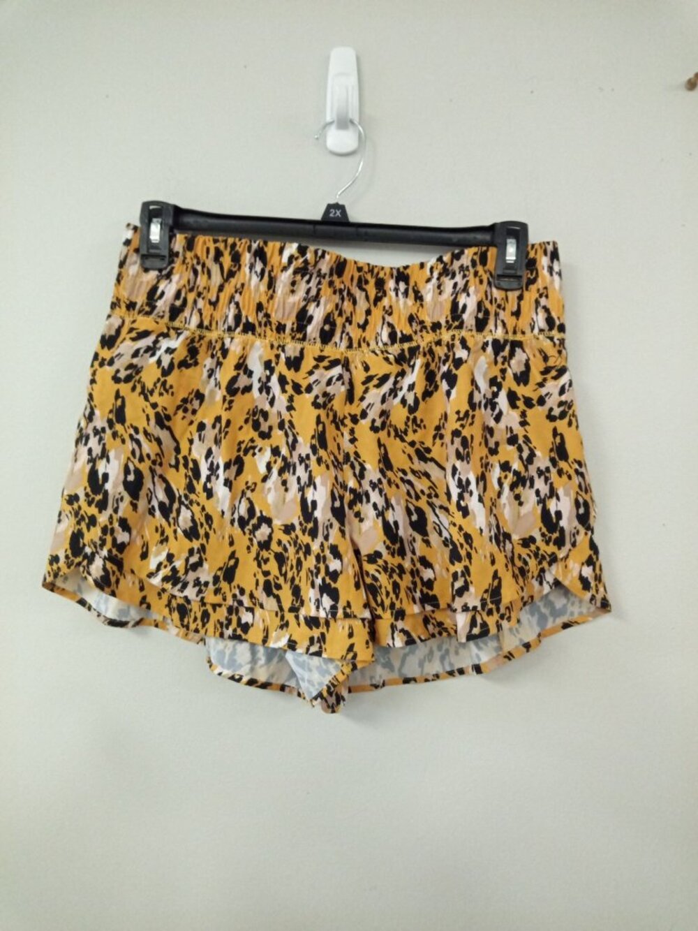 Women's Calia Athletic Shorts Orange Black Leopard Print Size Large
